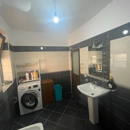 Albi Apartamant Apartman Golem